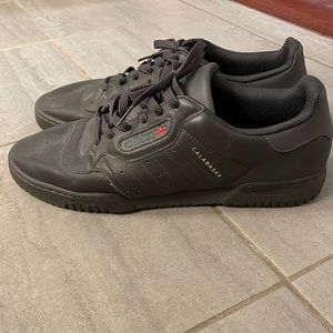 Adidas yeezy calabasas